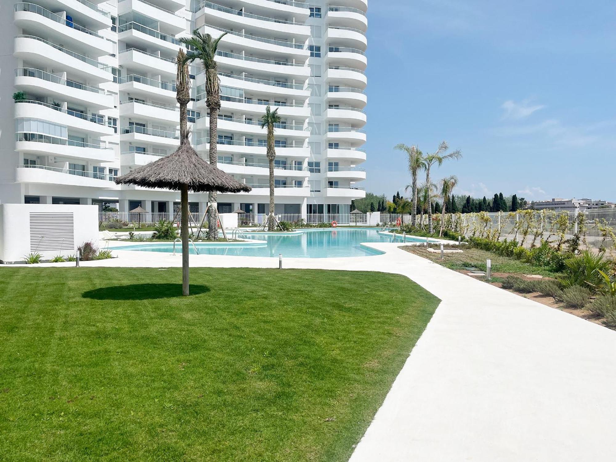 Global Properties, Apartamento Con Terraza Y Vistas A La Piscina En Gran Canet Canet d'En Berenguer Exterior photo